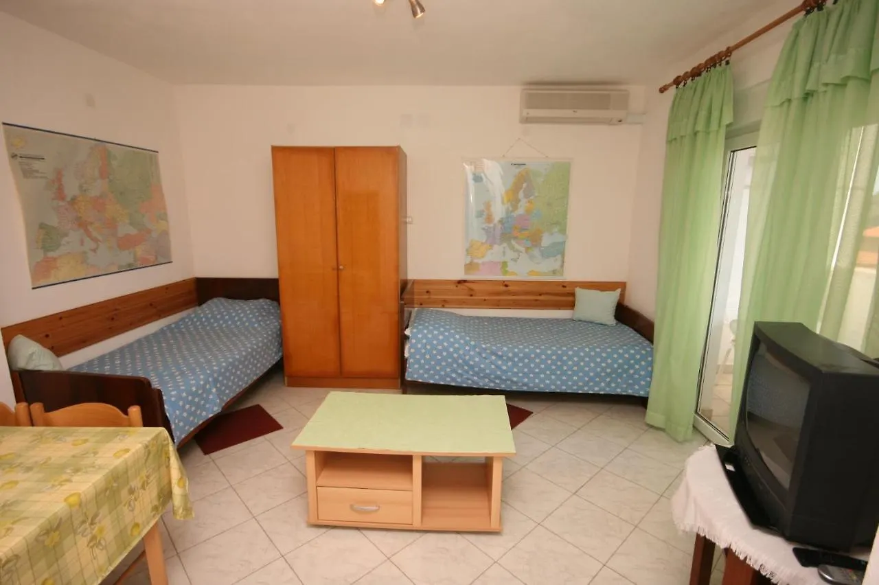 Apartments With Wifi Pula - 6987